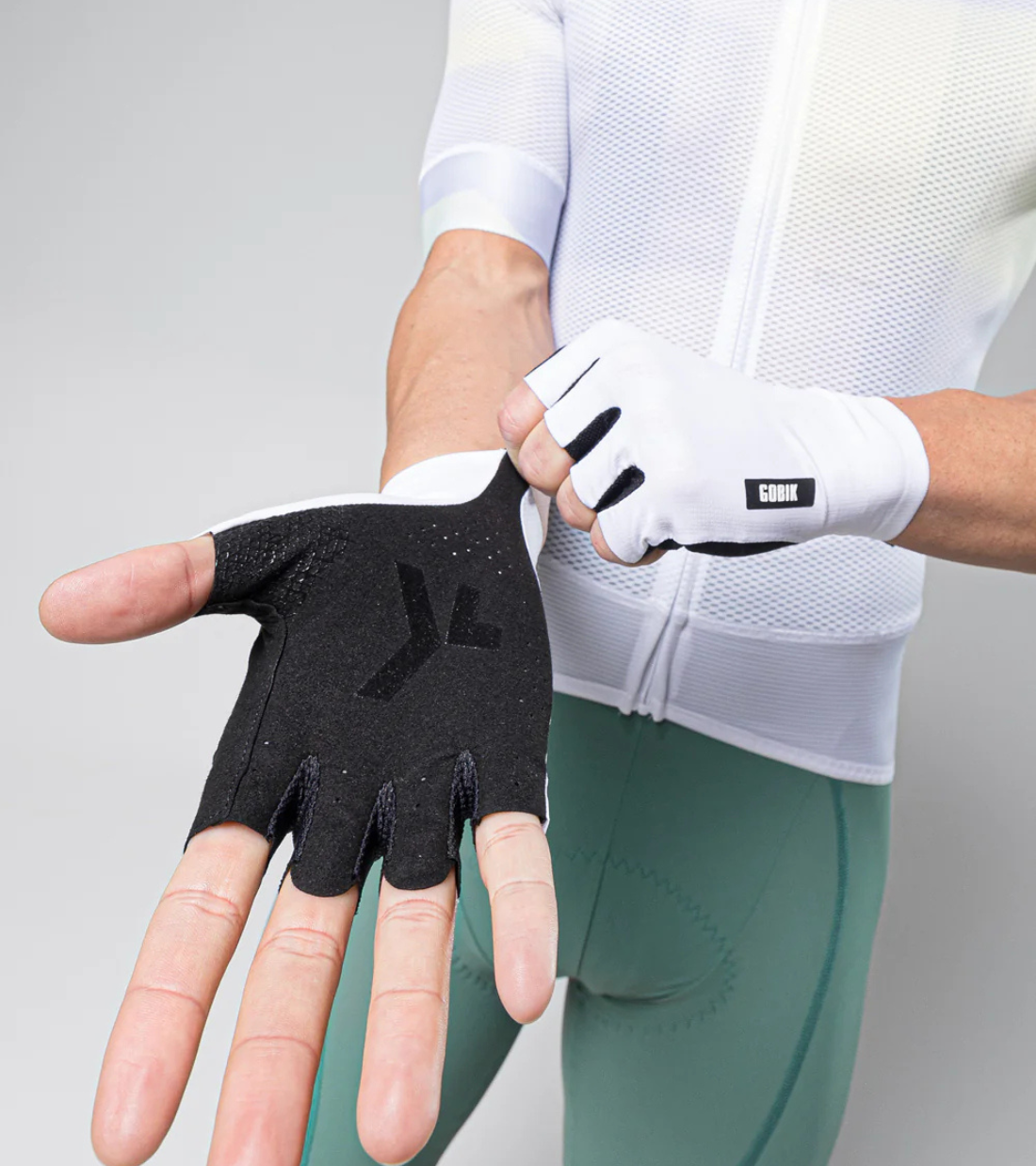 GUANTI GOBIK MAMBA 2.0 - White